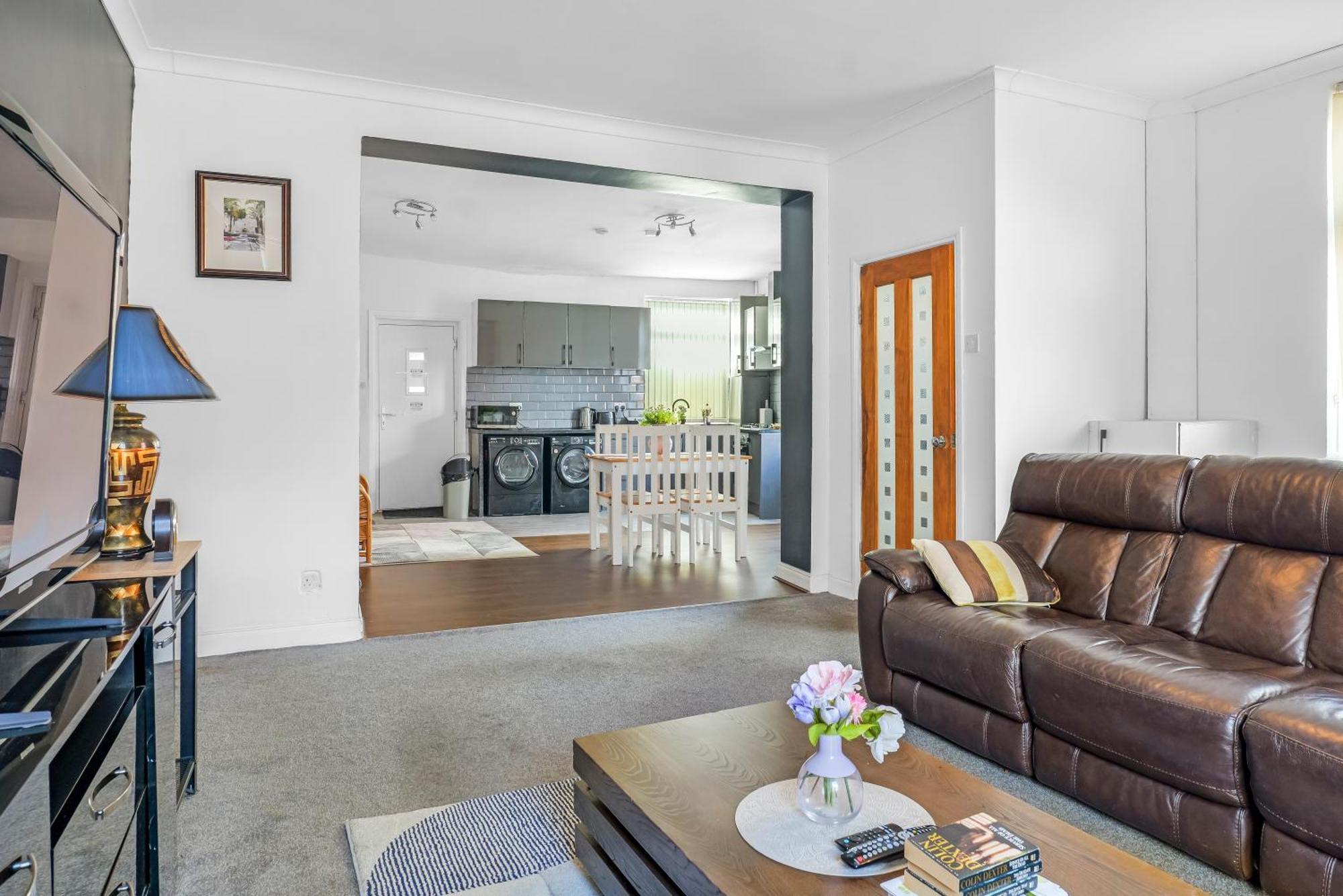 Rochdale 3 Bedroom House 2 Bath With Free Parking Sleeps 7 Eksteriør billede